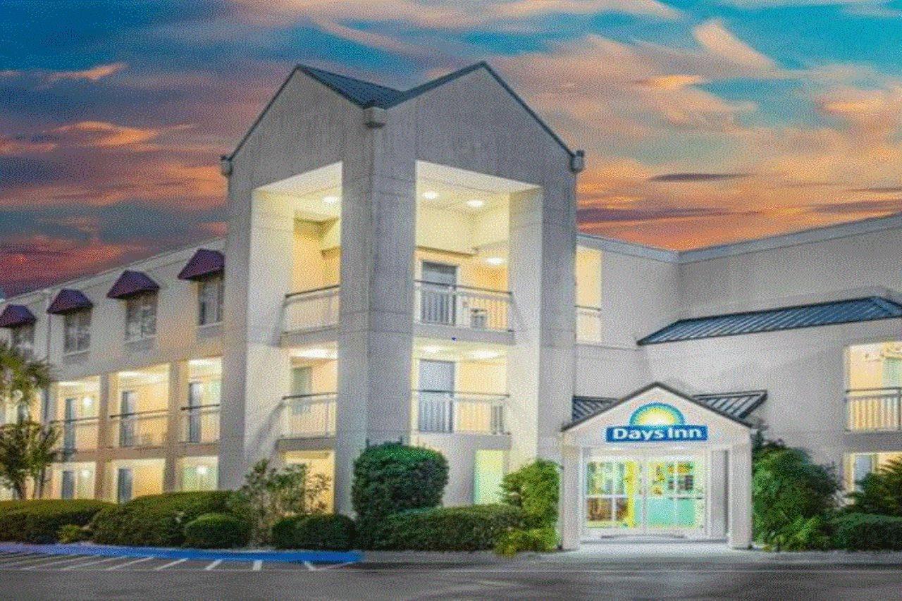 Hotel Carolina A Days Inn By Wyndham Île de Hilton-Head Extérieur photo