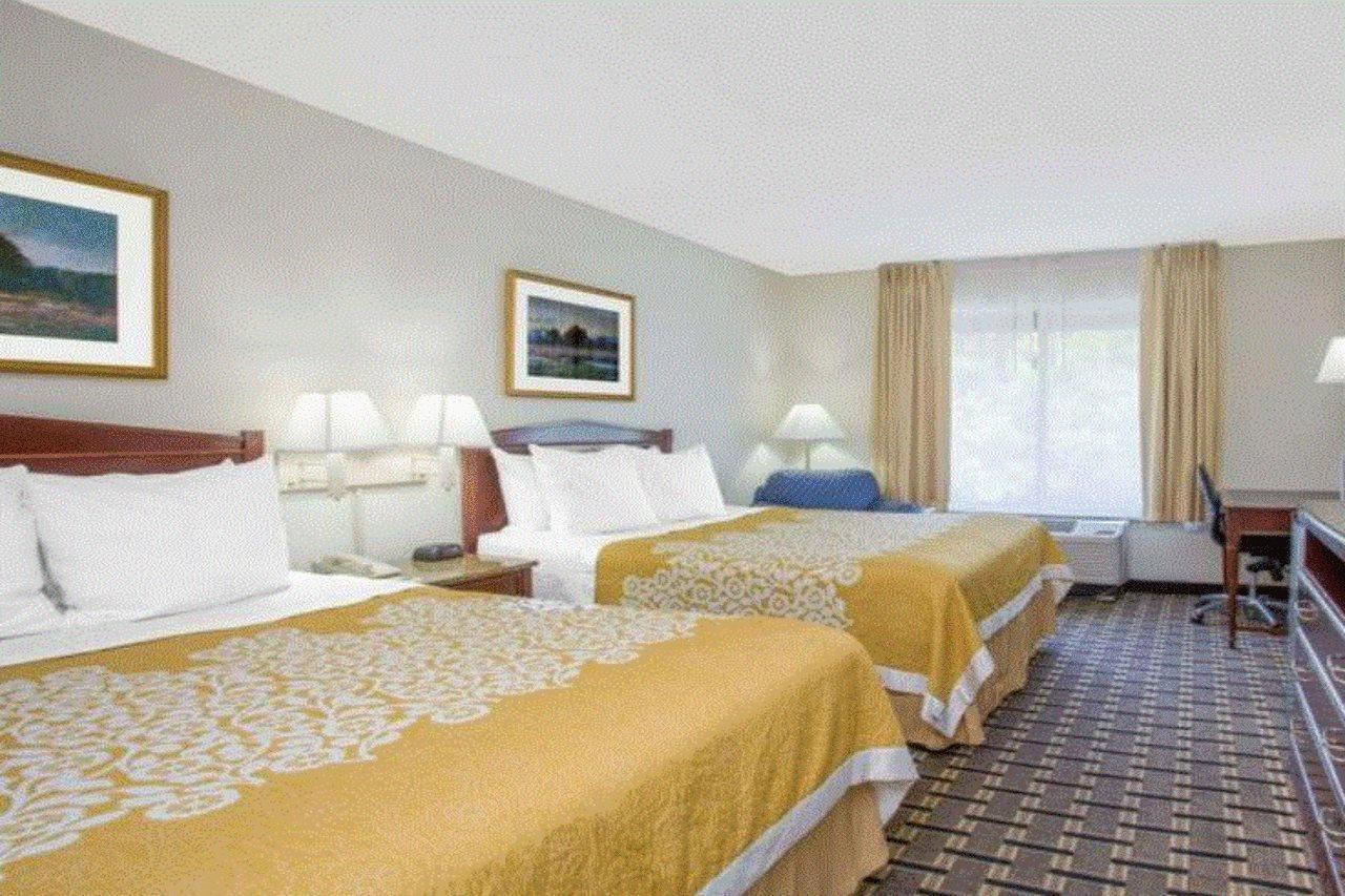 Hotel Carolina A Days Inn By Wyndham Île de Hilton-Head Extérieur photo