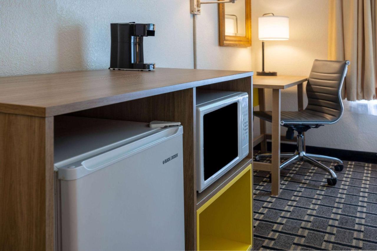 Hotel Carolina A Days Inn By Wyndham Île de Hilton-Head Extérieur photo